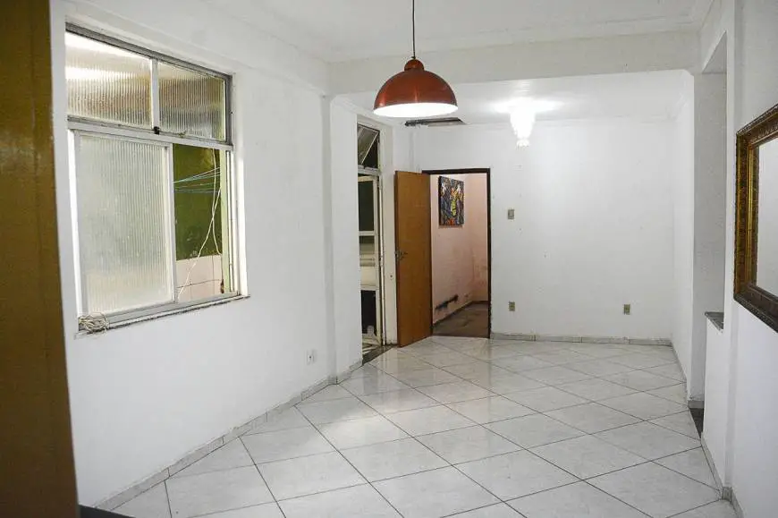 Foto 2 de Apartamento com 4 Quartos à venda, 100m² em Saúde, Salvador