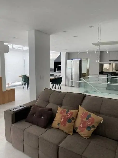 Foto 1 de Apartamento com 4 Quartos para alugar, 320m² em Vila Olímpia, São Paulo
