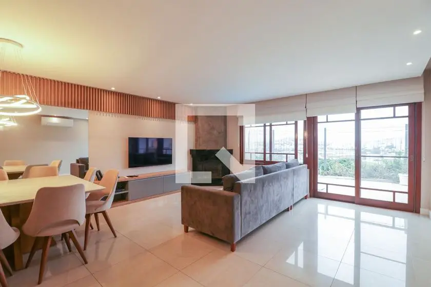 Foto 1 de Casa com 4 Quartos para alugar, 260m² em Cristal, Porto Alegre