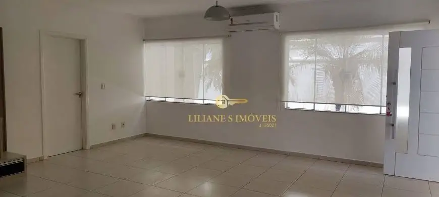 Foto 4 de Casa de Condomínio com 3 Quartos para alugar, 266m² em Residencial Damha, Araraquara