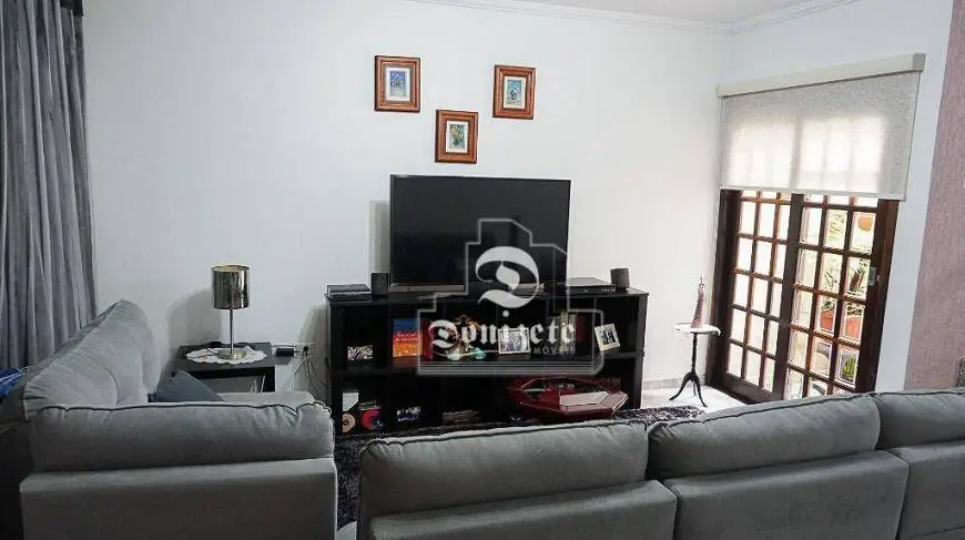 Foto 2 de Sobrado com 4 Quartos à venda, 186m² em Vila Floresta, Santo André