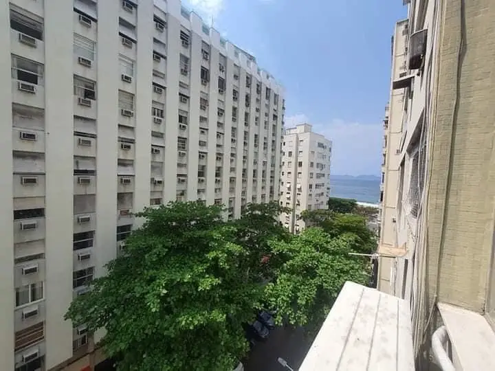Foto 1 de Apartamento com 1 Quarto para alugar, 55m² em Copacabana, Rio de Janeiro