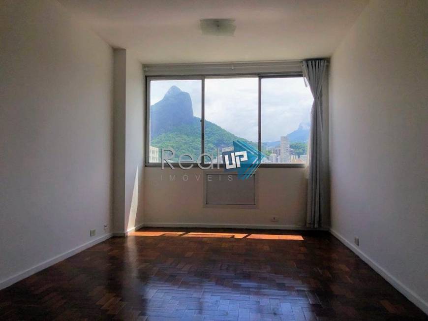 Foto 1 de Apartamento com 1 Quarto para alugar, 57m² em Leblon, Rio de Janeiro