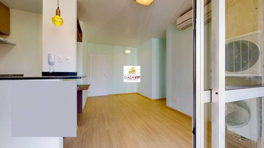 Foto 3 de Apartamento com 1 Quarto à venda, 38m² em Super Quadra, São Paulo