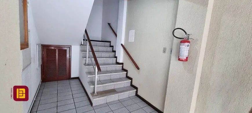 Foto 3 de Apartamento com 2 Quartos à venda, 61m² em Ingleses do Rio Vermelho, Florianópolis