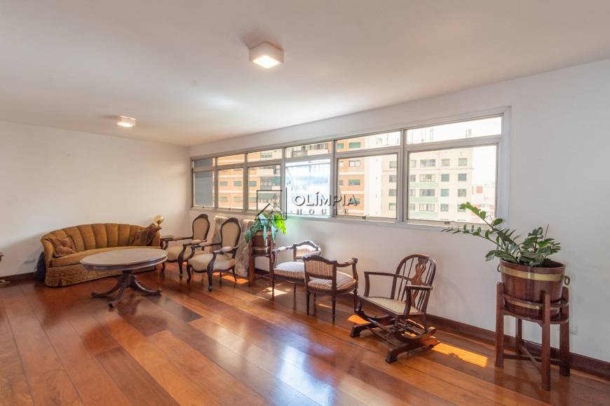 Foto 3 de Apartamento com 2 Quartos à venda, 115m² em Itaim Bibi, São Paulo