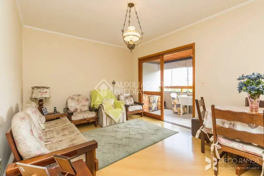 Foto 1 de Apartamento com 2 Quartos à venda, 80m² em Vila Ipiranga, Porto Alegre