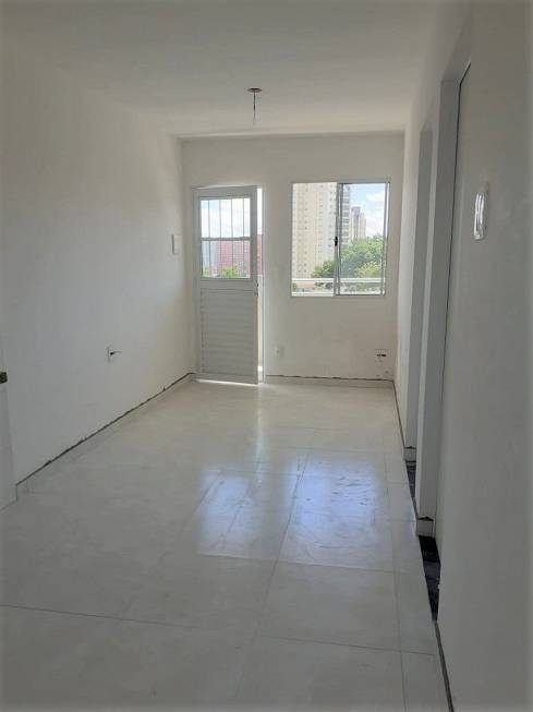 Foto 1 de Apartamento com 2 Quartos à venda, 40m² em Vl Baruel, São Paulo