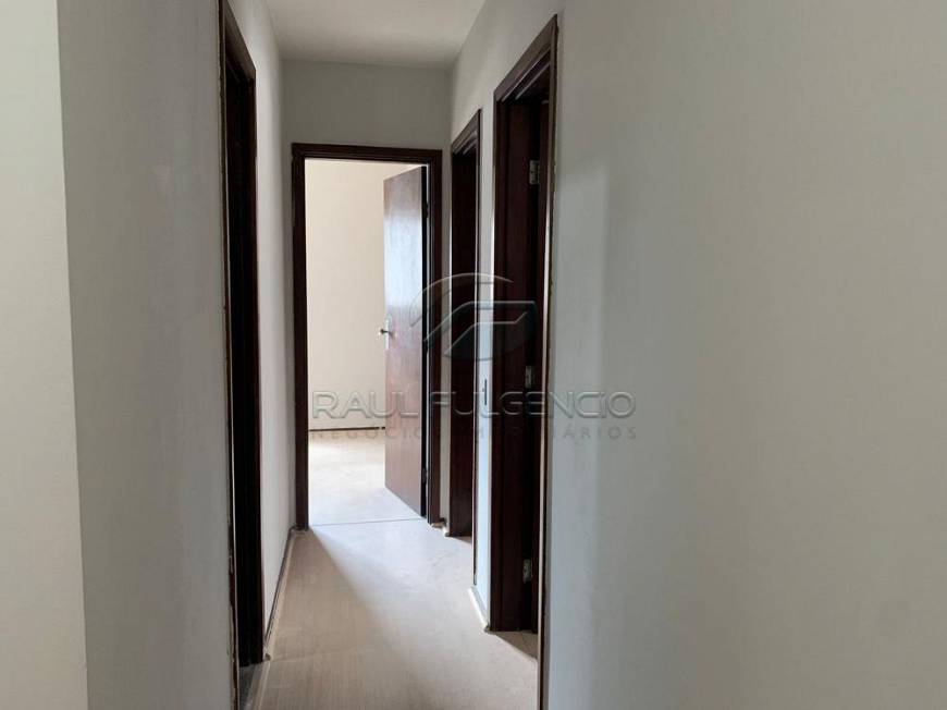 Foto 3 de Apartamento com 3 Quartos para alugar, 66m² em Centro, Londrina