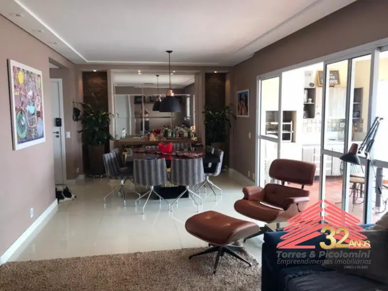 Foto 1 de Apartamento com 3 Quartos para venda ou aluguel, 130m² em Jardim Avelino, São Paulo
