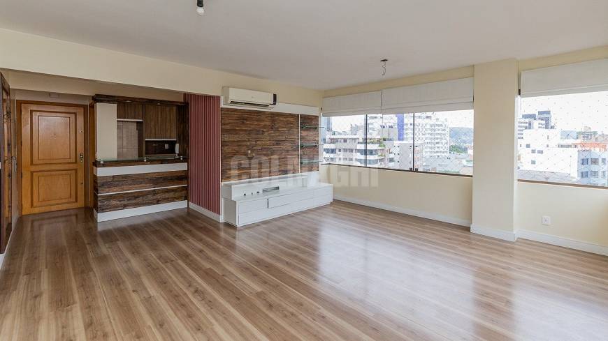 Foto 3 de Apartamento com 3 Quartos à venda, 93m² em Petrópolis, Porto Alegre