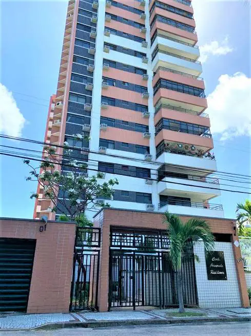 Foto 2 de Apartamento com 4 Quartos à venda, 195m² em Guararapes, Fortaleza