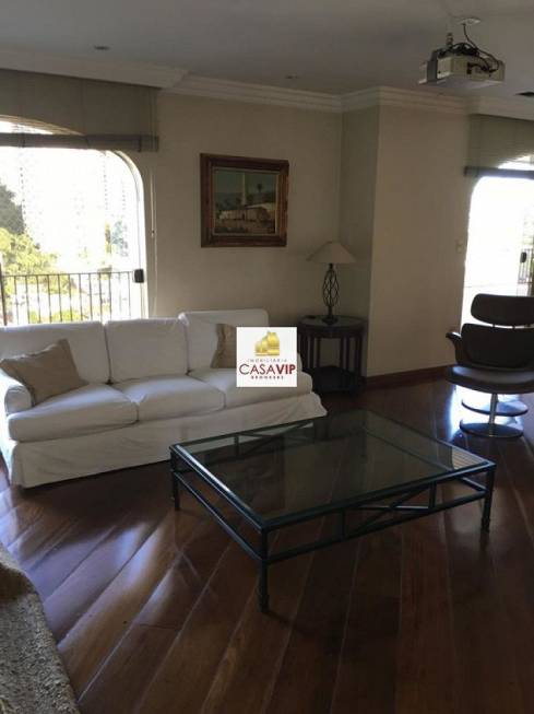 Foto 1 de Apartamento com 4 Quartos à venda, 300m² em Pacaembu, São Paulo