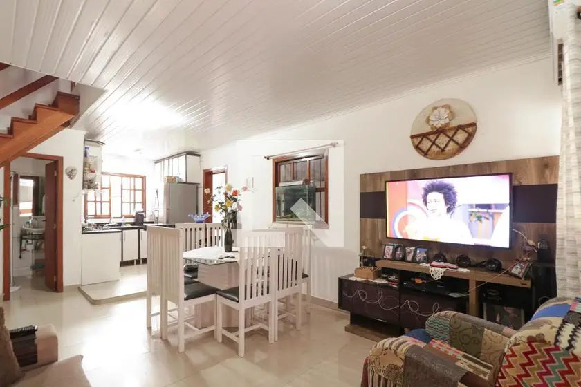 Foto 1 de Casa com 2 Quartos para alugar, 140m² em Hípica, Porto Alegre