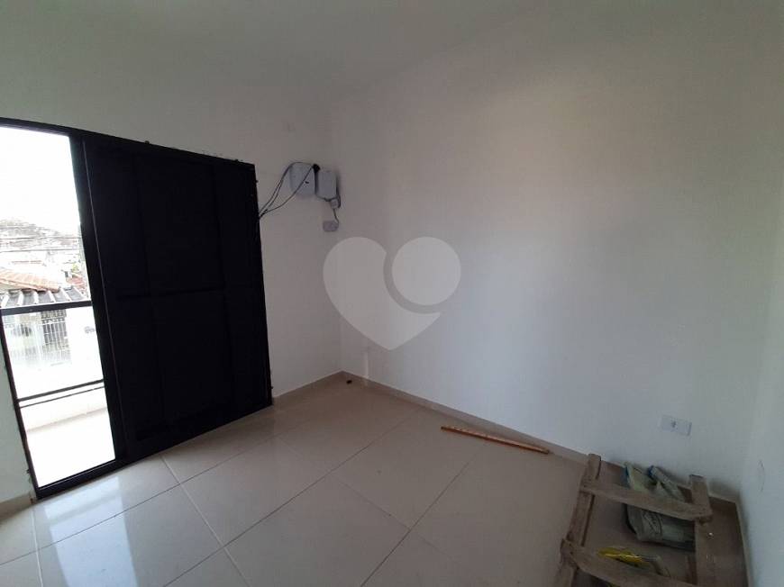 Foto 3 de Casa com 2 Quartos à venda, 55m² em Maracanã, Praia Grande