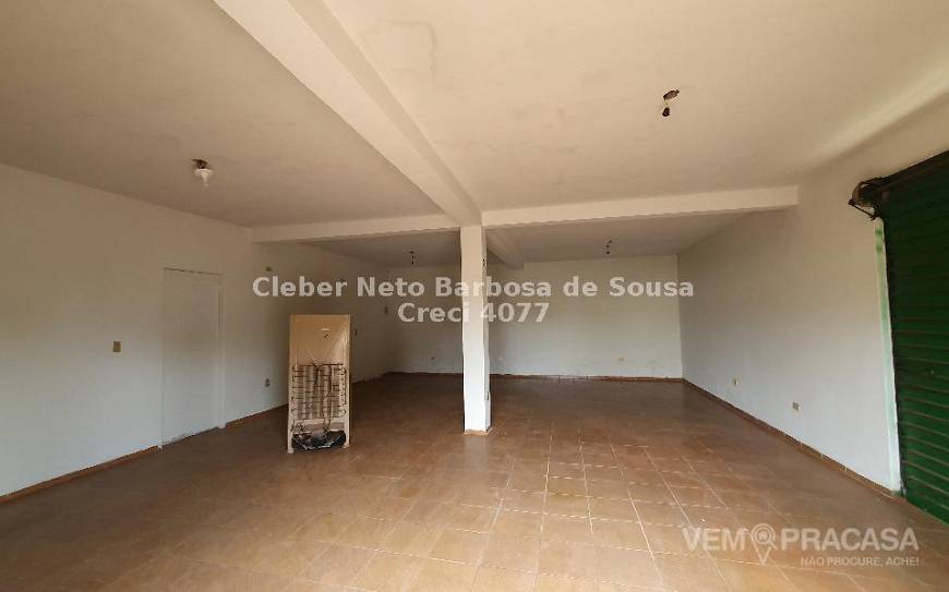 Foto 2 de Casa com 2 Quartos para alugar, 84m² em Universitário, Campo Grande