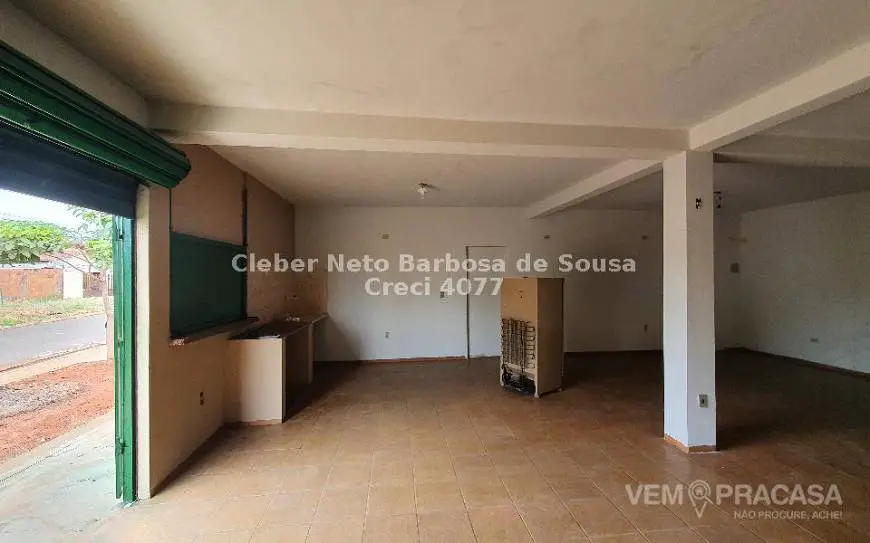 Foto 3 de Casa com 2 Quartos para alugar, 84m² em Universitário, Campo Grande