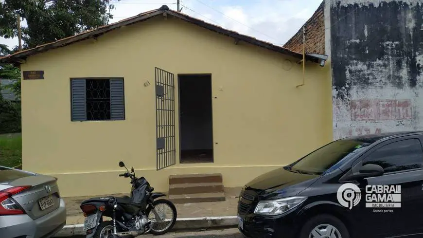 Foto 1 de Casa com 3 Quartos para alugar, 200m² em Centro, Teresina