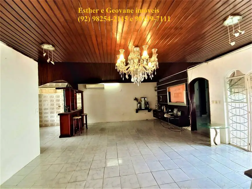 Foto 1 de Casa com 3 Quartos para alugar, 590m² em Santo Agostinho, Manaus
