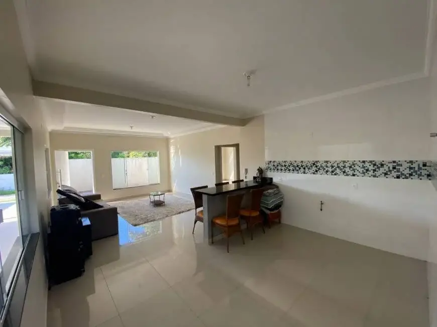 Foto 1 de Casa com 3 Quartos à venda, 95m² em Vila Praiana, Lauro de Freitas