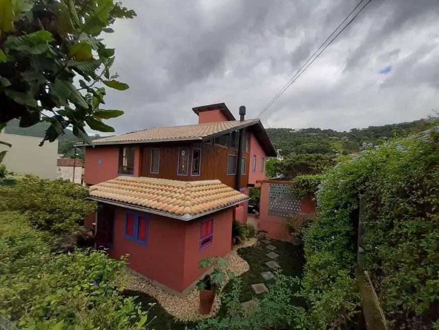 Foto 1 de Casa com 4 Quartos à venda, 170m² em Lagoa da Conceição, Florianópolis