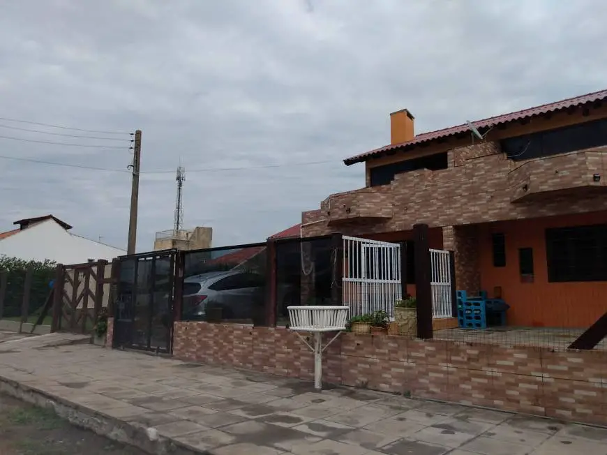 Foto 2 de Casa com 4 Quartos à venda, 120m² em Salinas, Cidreira