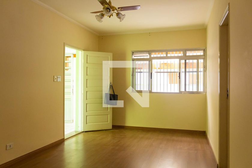 Foto 1 de Casa com 4 Quartos para alugar, 100m² em Veleiros, São Paulo