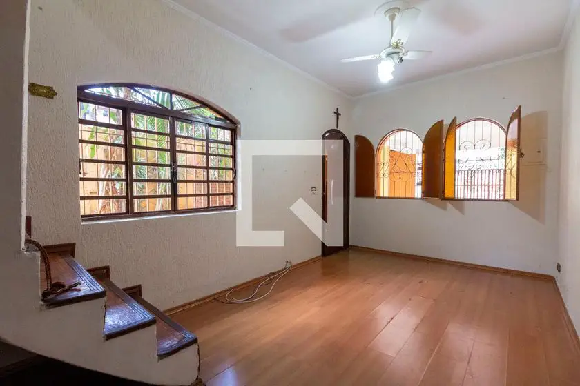 Foto 1 de Casa com 4 Quartos para alugar, 149m² em Vila Jacuí, São Paulo