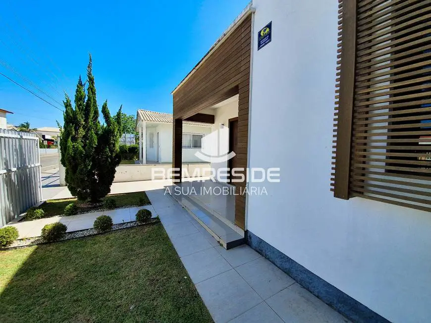 Foto 4 de Casa com 5 Quartos à venda, 190m² em Centro, Jaguaruna