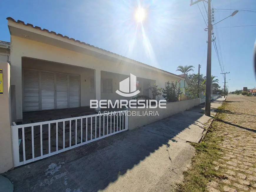 Foto 1 de Casa com 7 Quartos à venda, 250m² em , Jaguaruna