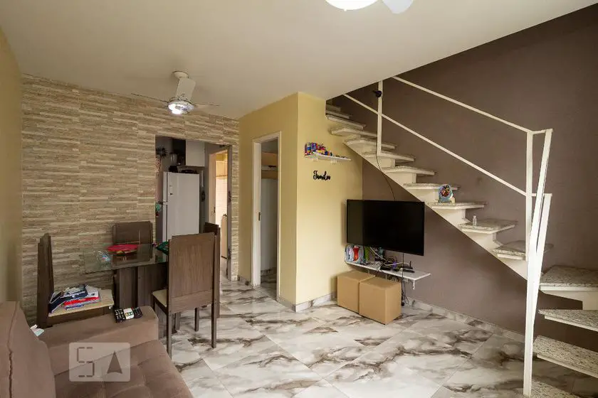 Foto 1 de Casa de Condomínio com 2 Quartos para alugar, 90m² em Campo Grande, Rio de Janeiro
