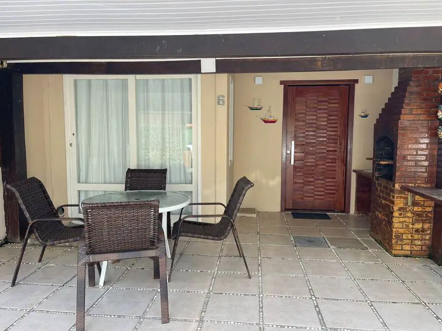 Foto 1 de Casa de Condomínio com 4 Quartos para alugar, 120m² em Angra Reis, Angra dos Reis