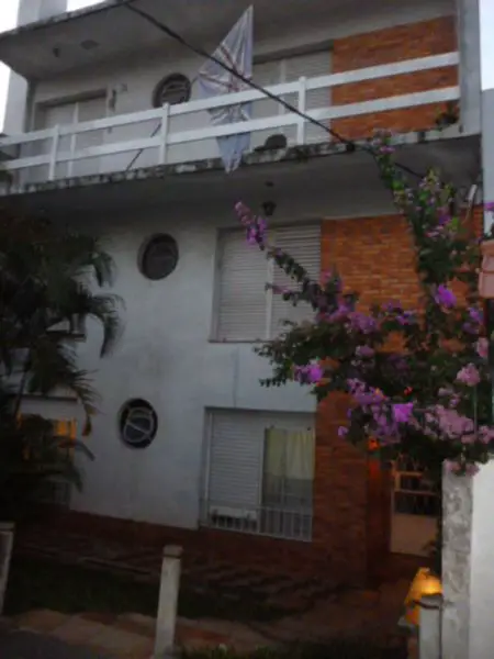 Foto 2 de Kitnet com 1 Quarto à venda, 27m² em Medianeira, Porto Alegre
