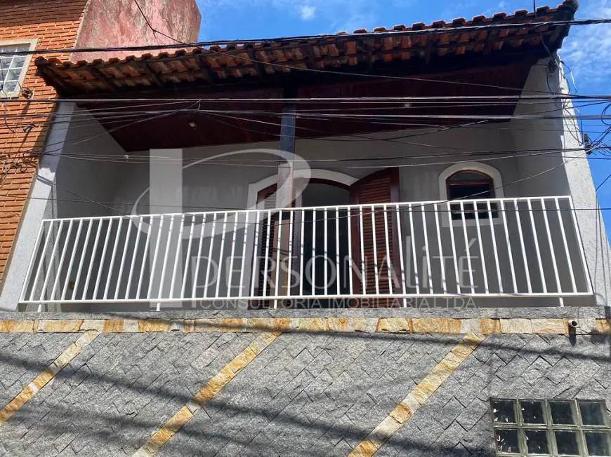 Foto 1 de Sobrado com 3 Quartos para alugar, 100m² em Vila Araguaia, São Paulo