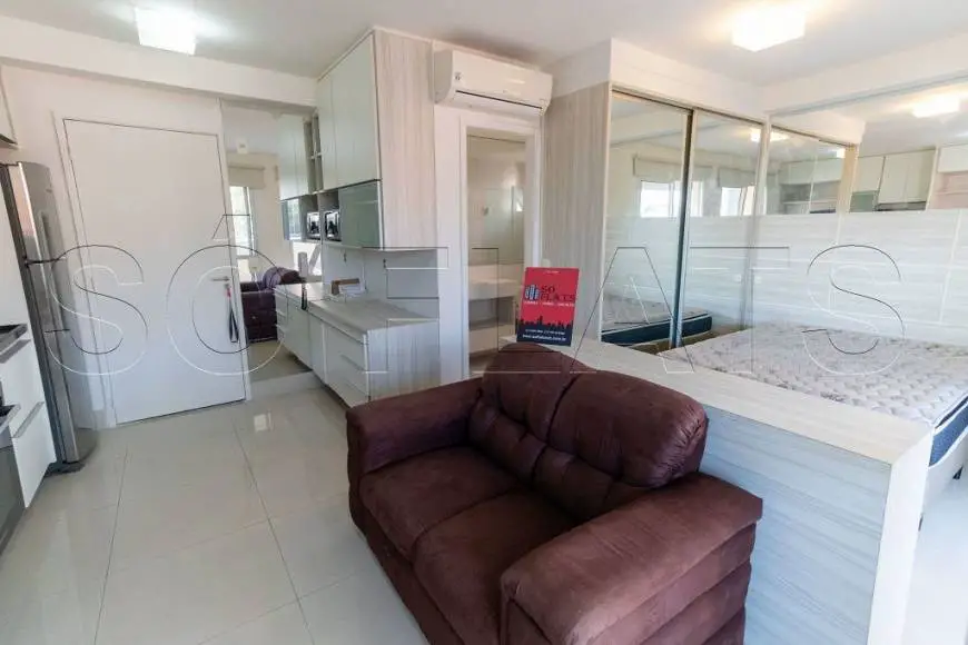 Foto 2 de Apartamento com 1 Quarto à venda, 40m² em Santo Amaro, São Paulo