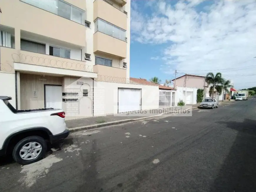 Foto 3 de Apartamento com 2 Quartos para alugar, 56m² em Brasil, Uberlândia