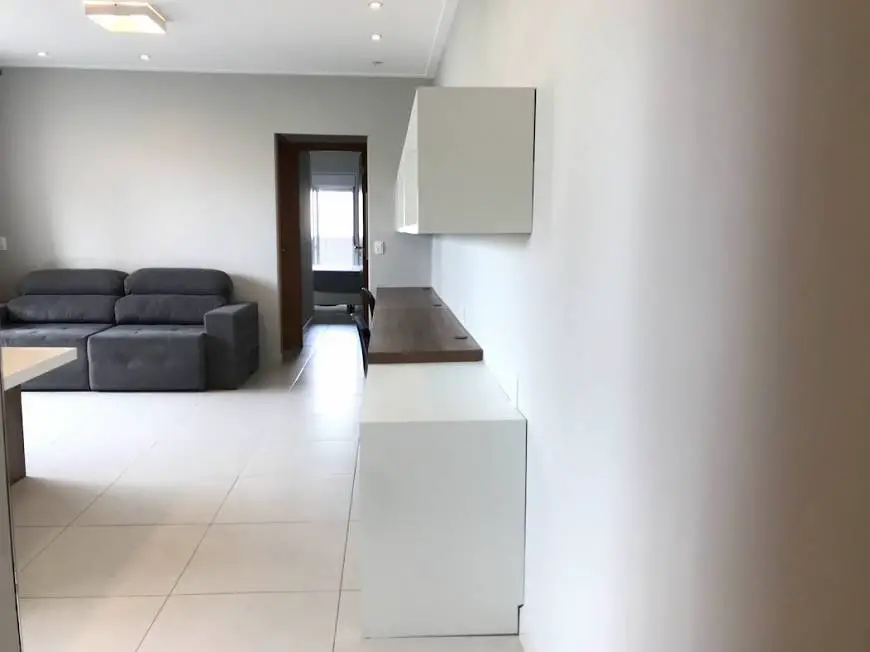 Foto 2 de Apartamento com 2 Quartos para alugar, 98m² em Gonzaga, Santos