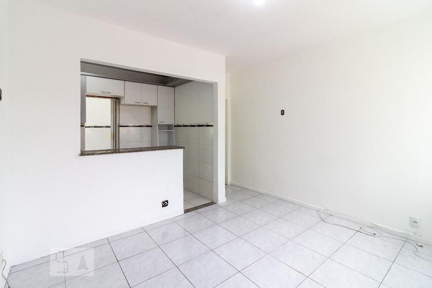Foto 1 de Apartamento com 2 Quartos para alugar, 73m² em  Vila Valqueire, Rio de Janeiro