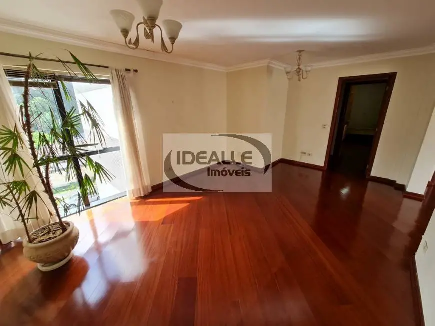 Foto 1 de Apartamento com 3 Quartos para alugar, 170m² em Cabral, Curitiba