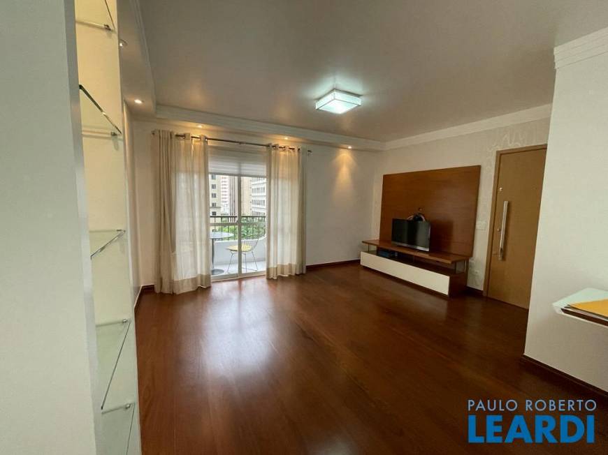 Foto 1 de Apartamento com 3 Quartos para alugar, 120m² em Itaim Bibi, São Paulo