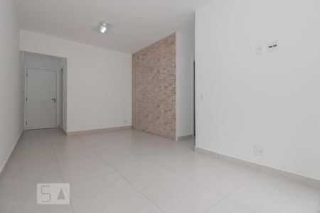 Foto 2 de Apartamento com 3 Quartos para alugar, 100m² em Vila Gumercindo, São Paulo