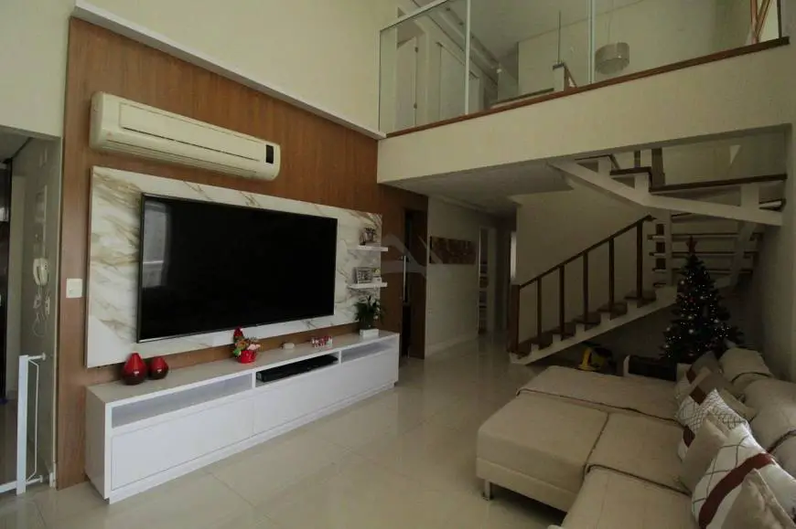 Foto 1 de Apartamento com 4 Quartos para venda ou aluguel, 240m² em Vila Brandina, Campinas