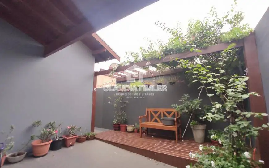 Foto 2 de Casa com 2 Quartos à venda, 90m² em Jardim Montevideu, Campo Grande