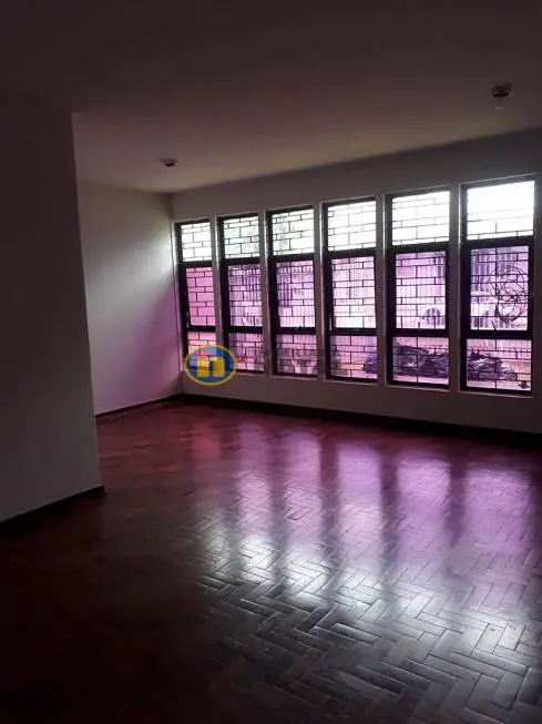 Foto 4 de Casa com 3 Quartos à venda, 405m² em Caravelle, Londrina