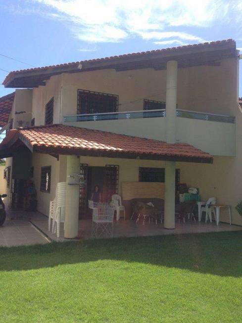 Foto 1 de Casa com 3 Quartos à venda, 235m² em Cidade dos Funcionários, Fortaleza