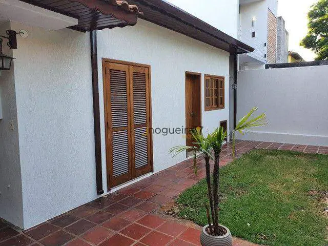 Foto 1 de Casa com 3 Quartos para alugar, 110m² em Moema, São Paulo