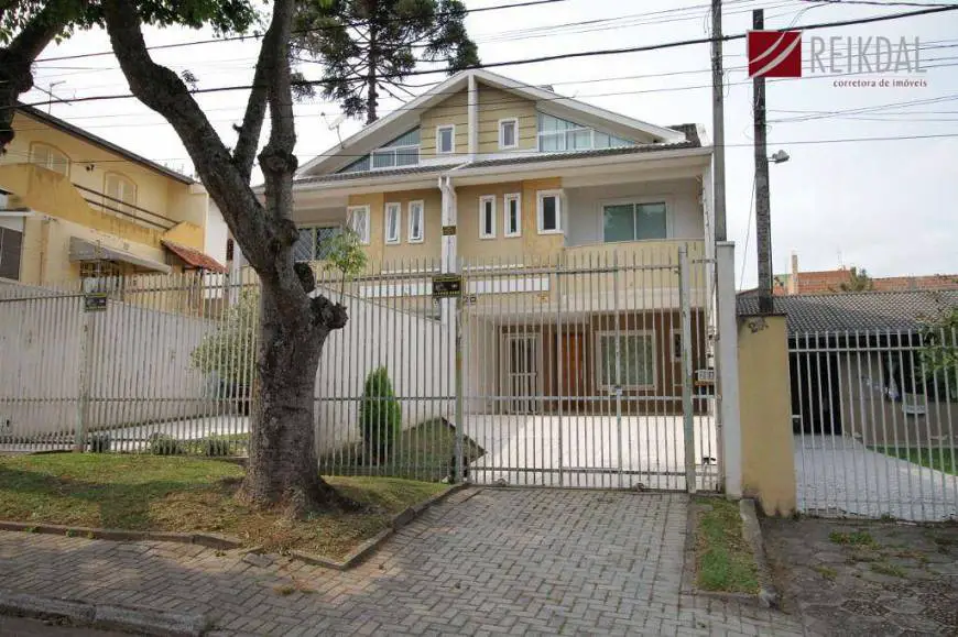 Foto 1 de Casa com 3 Quartos à venda, 206m² em Santa Cândida, Curitiba