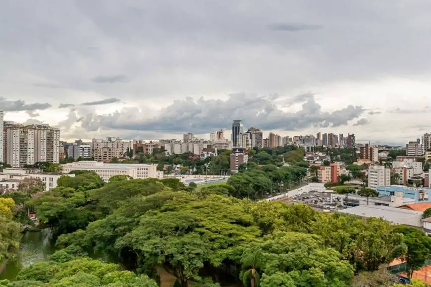 Foto 1 de Apartamento com 2 Quartos para alugar, 76m² em Centro, Curitiba