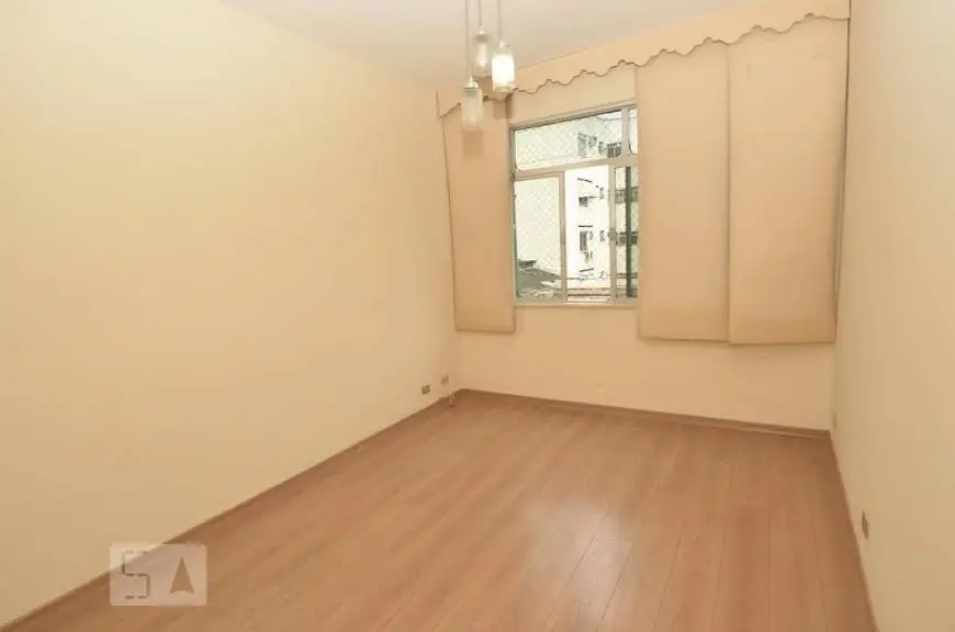 Foto 1 de Apartamento com 2 Quartos para alugar, 67m² em Laranjeiras, Rio de Janeiro