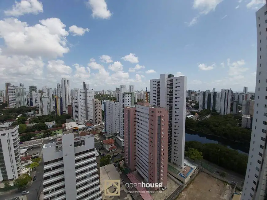 Foto 1 de Apartamento com 2 Quartos à venda, 95m² em Madalena, Recife